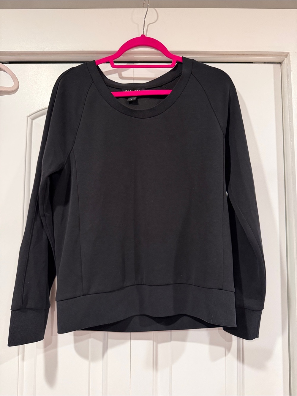 Athleta Black Crewneck Pullover Sweatshirt small